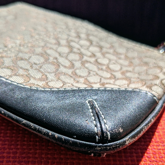 Coach Signature Canvas Brown Small Wristlet - Picture 7 of 8